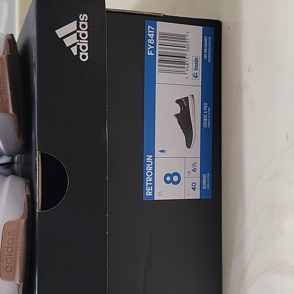 EUC Adidas Women's Retrorun Running Sneakers size 8 - Picture 12 of 12